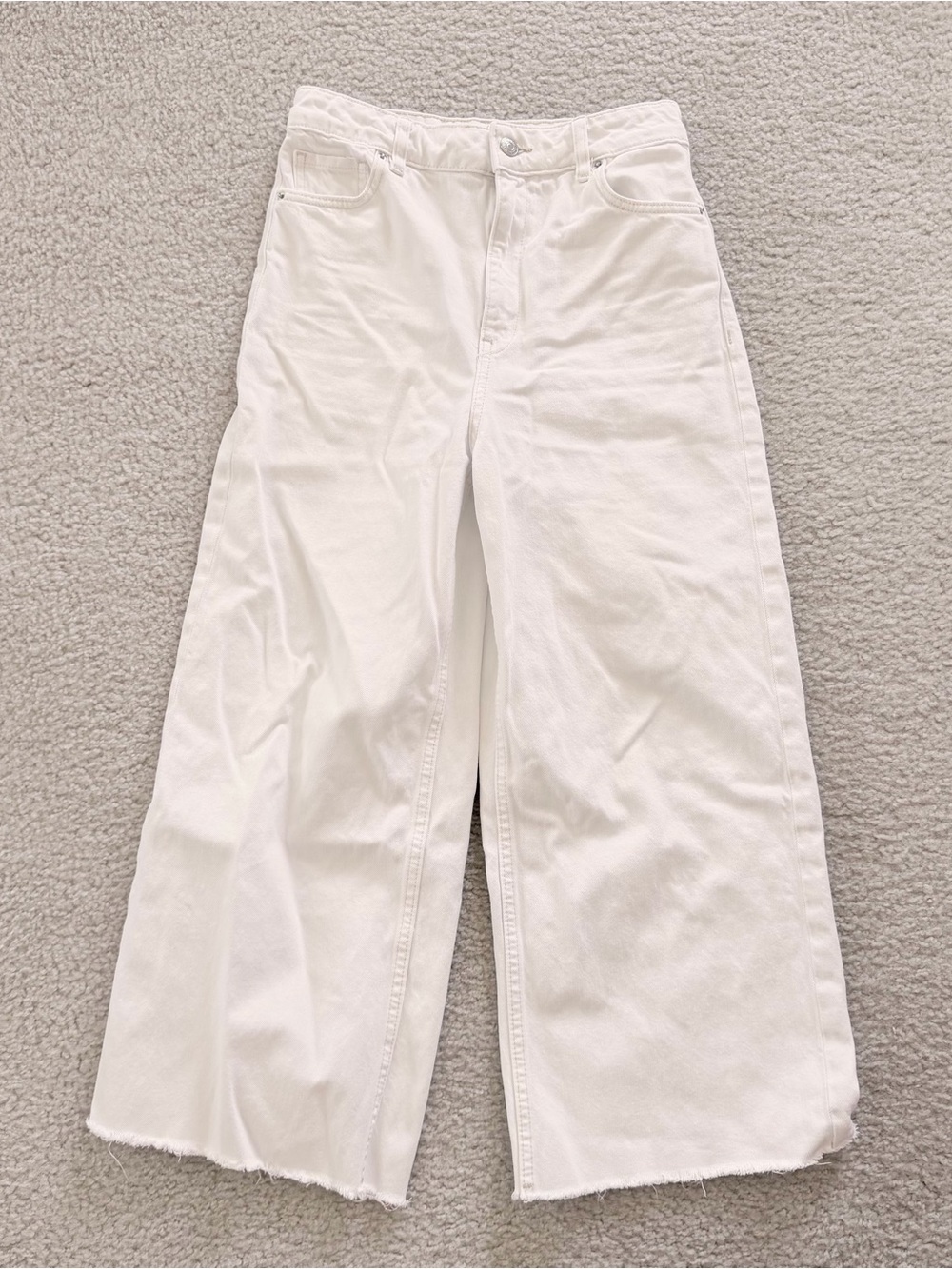 Mango White Wide-Leg Womenโs Capri Jeans size 2 or 24